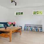 בית נופש 2 Bedroom Stunning In *