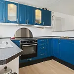 2 Bedroom Stunning In *