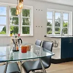 2 Bedroom Stunning In Holbæk
