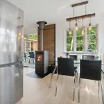 2 Bedroom Stunning In בית נופש *