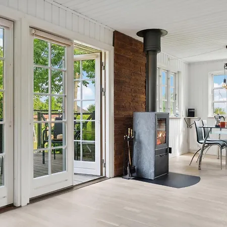 בית נופש 2 Bedroom Stunning In Holbæk