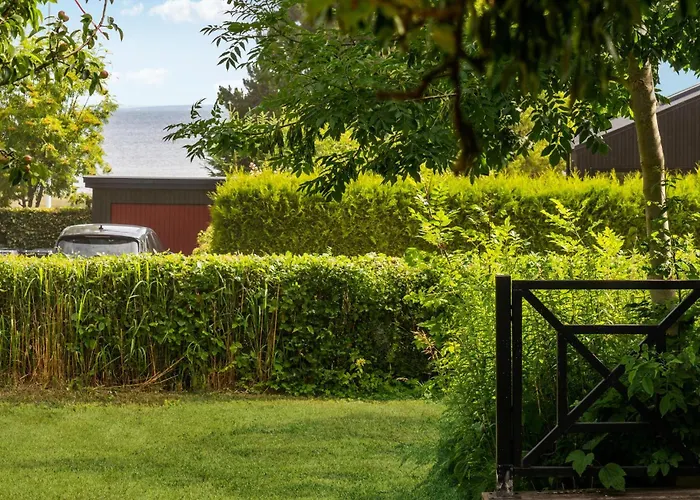 2 Bedroom Stunning In Semesterbostad