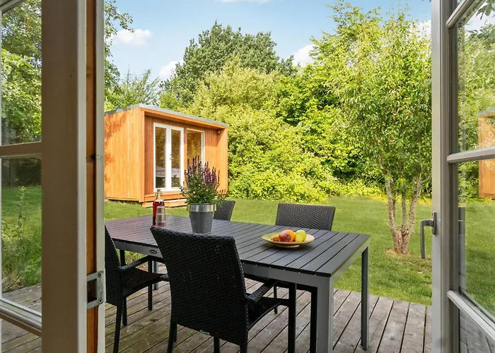 2 Bedroom Stunning In Semesterbostad *