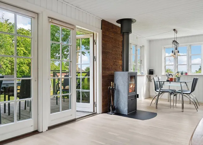 Semesterbostad 2 Bedroom Stunning In Holbæk
